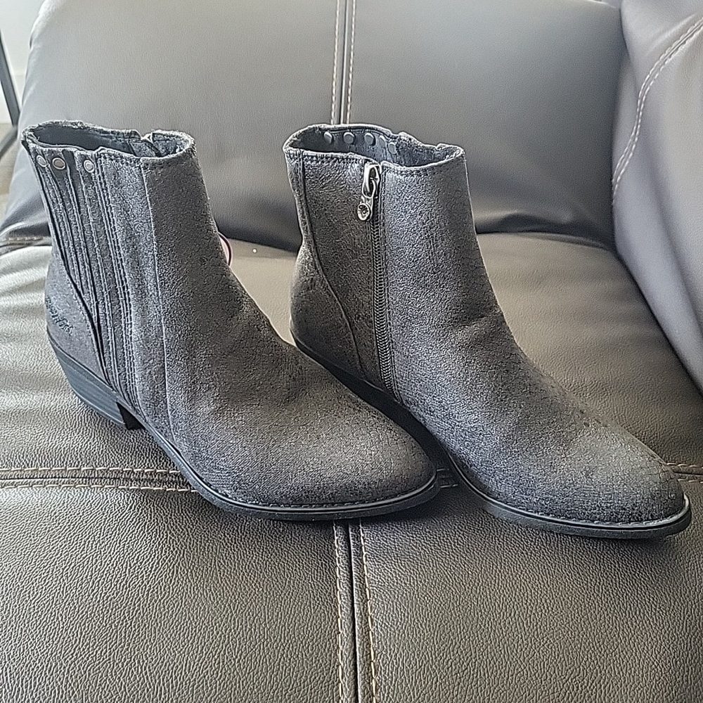 Blowfish Vegan Leather Boots Size 7 NWT